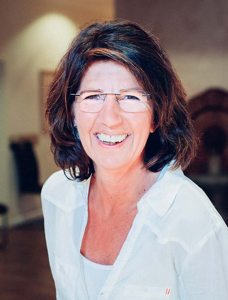 Dr. Carmen Haselhorst-H.